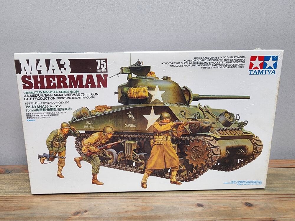 A 1/35 TAMIYA M4A3 SHERMAN 75MM GUN #35250 NEW WWII ARMOR MODEL